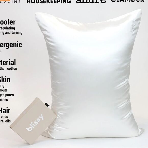 Blissy White Mulberry Silk Pillowcase size Standard with zipper NWT in box - Picture 2 of 7